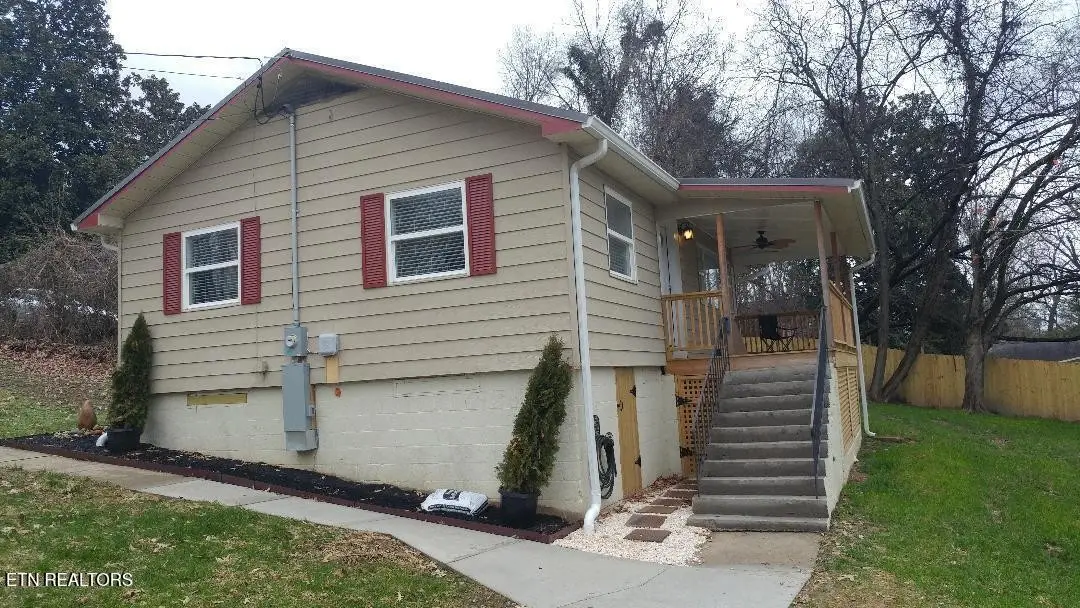 618 Pennsylvania Ave, Oak Ridge, TN 37830 - Image #1