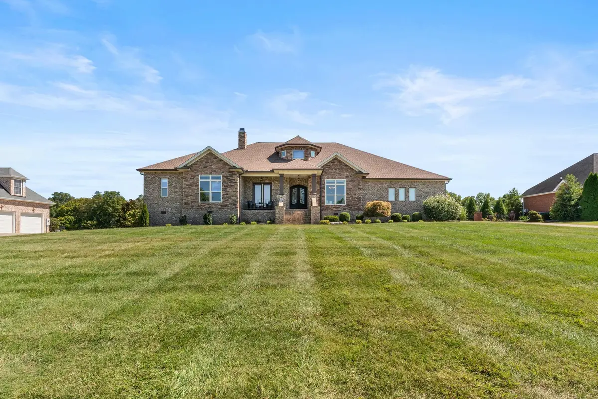 4015 Ironwood Dr, Greenbrier, TN 37073 - Image #1