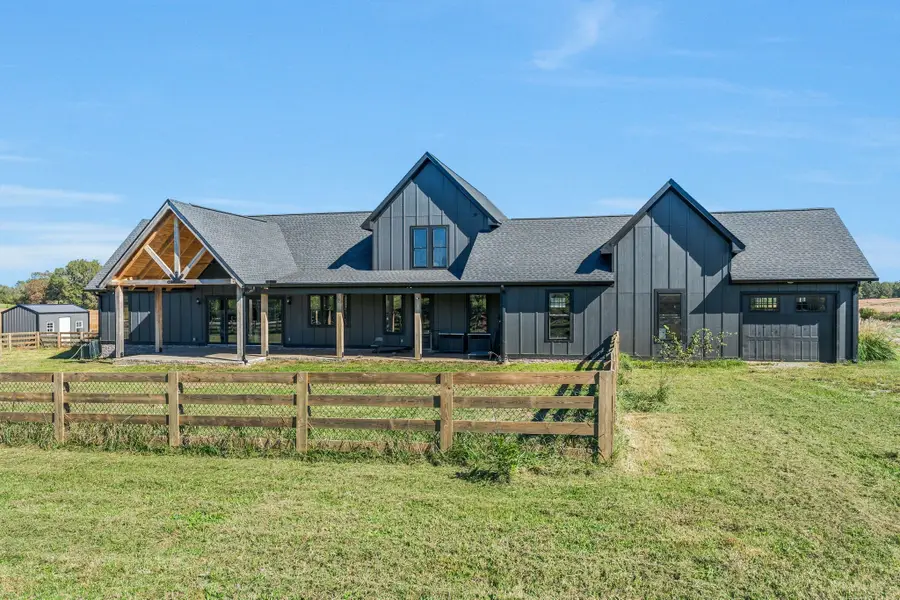 128 Emma Ln, Hohenwald, TN 38462 - Image #2