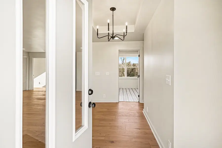 1616 Saundersville Ferry Rd, Mount Juliet, TN 37122 - Image #2