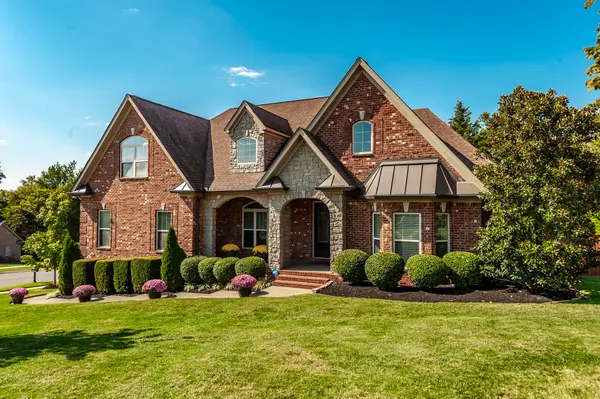 201 Amana Dr, Lebanon, TN 37087