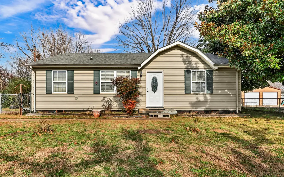 317 Needmore Ct, Clarksville, TN 37040 - Image #1