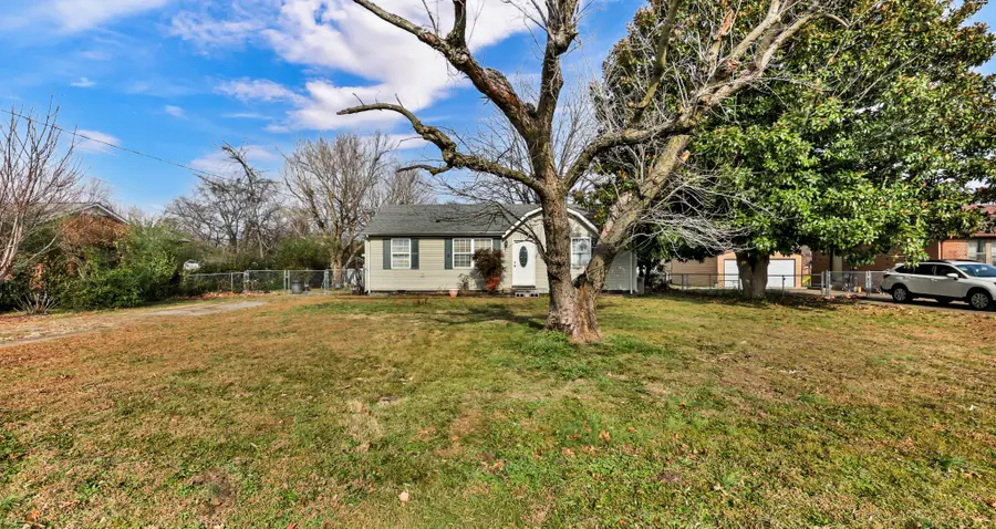 317 Needmore Ct, Clarksville, TN 37040 - Image #2