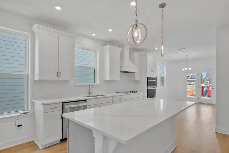 2041 Holbrook Rd, Mount Juliet, TN 37122 - Image #2