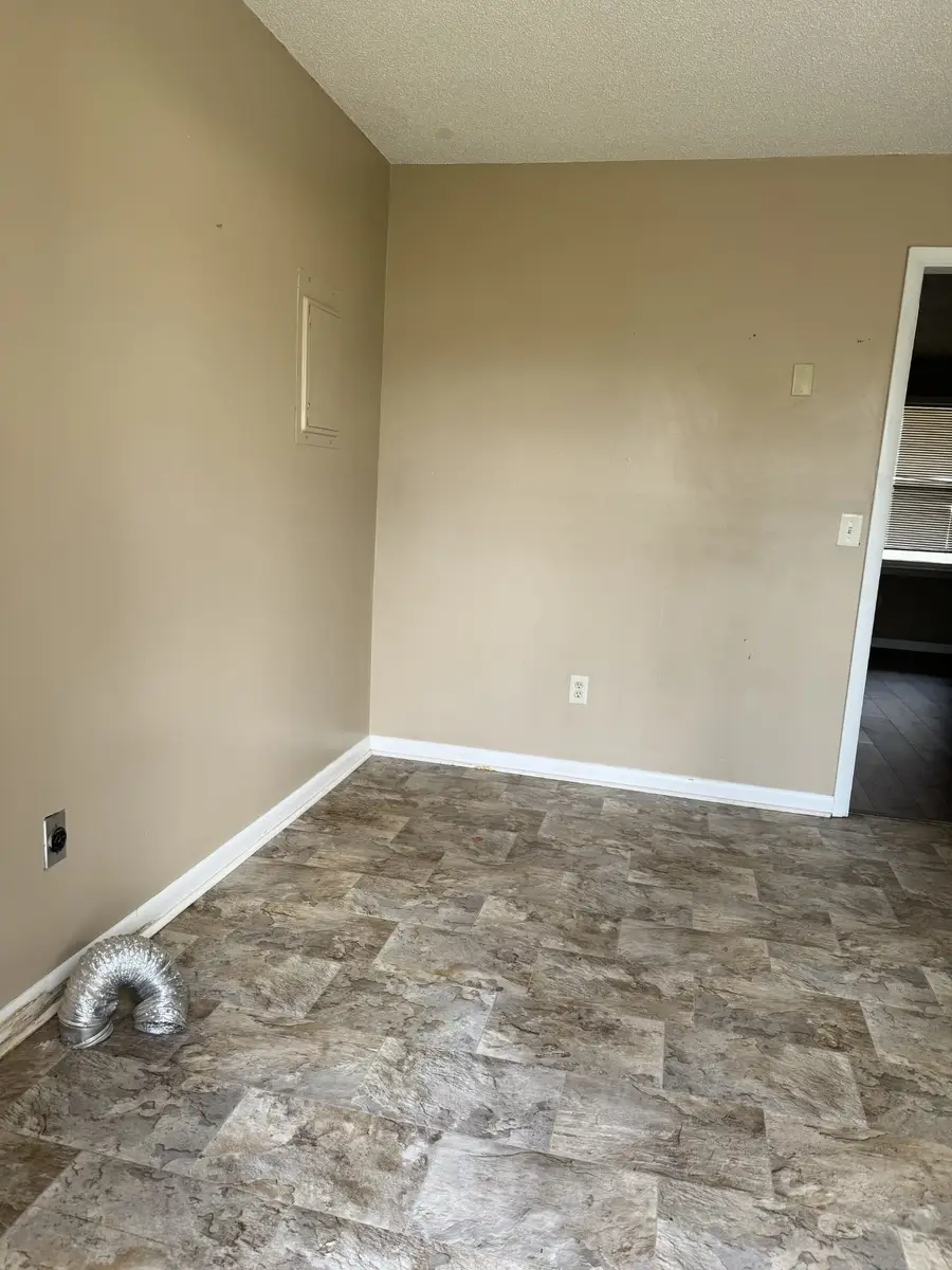 801 W End Ave #2, McMinnville, TN 37110 - Image #3