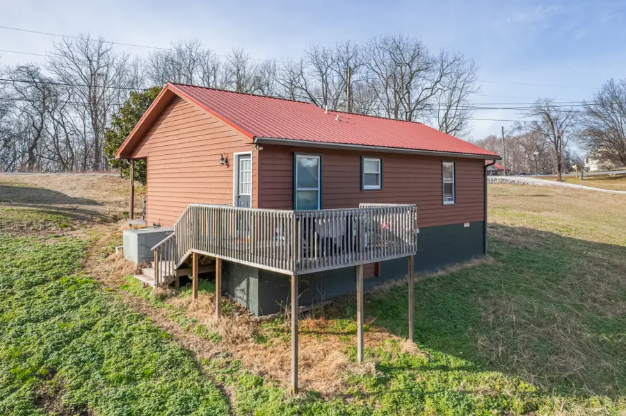 2070 Garner Rd, Mount Pleasant, TN 38474 - Image #3