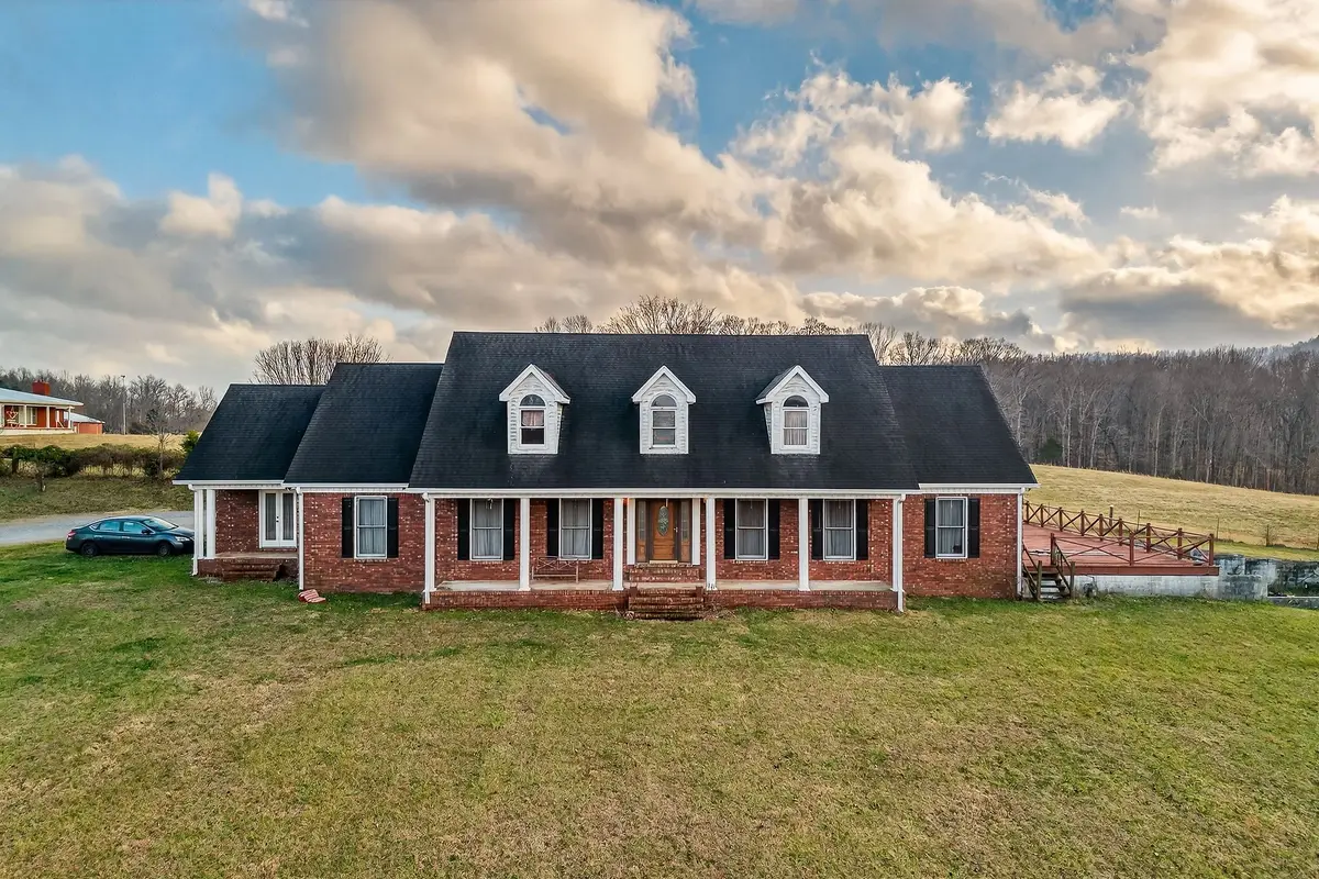 9334 Short Mountain Rd, Smithville, TN 37166 - Image #1