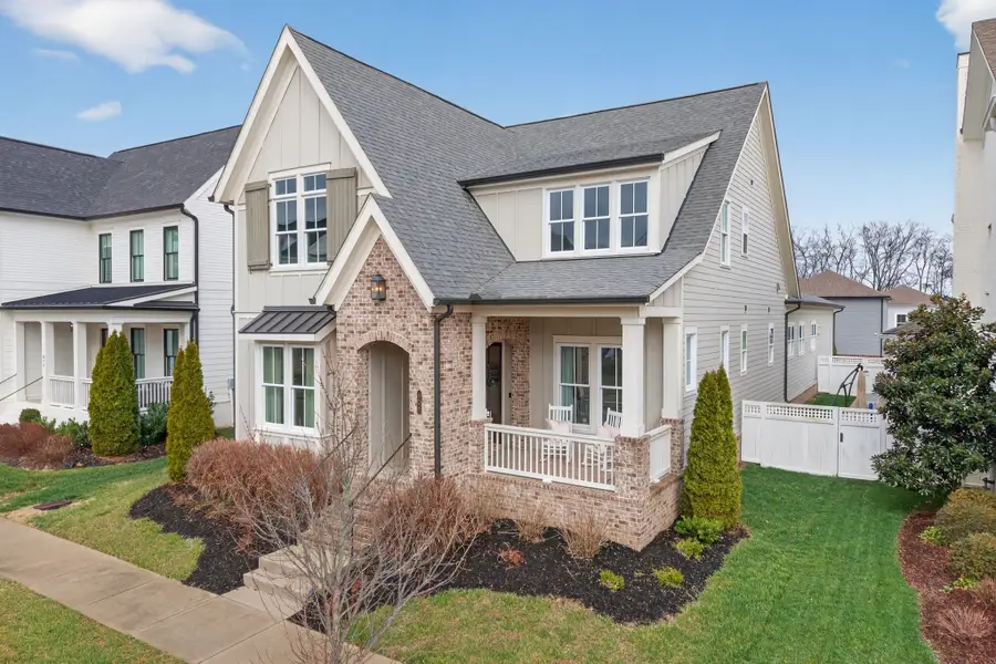 808 Carsten St, Nashville, TN 37221 - #2