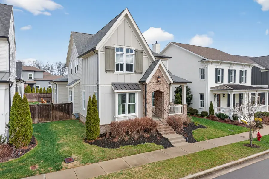 808 Carsten St, Nashville, TN 37221 - #3