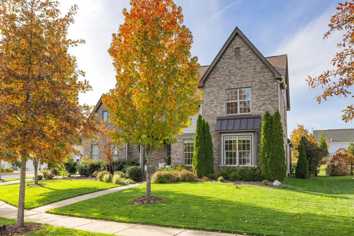 924 Hornsby Dr, Franklin, TN 37064 - Image #1