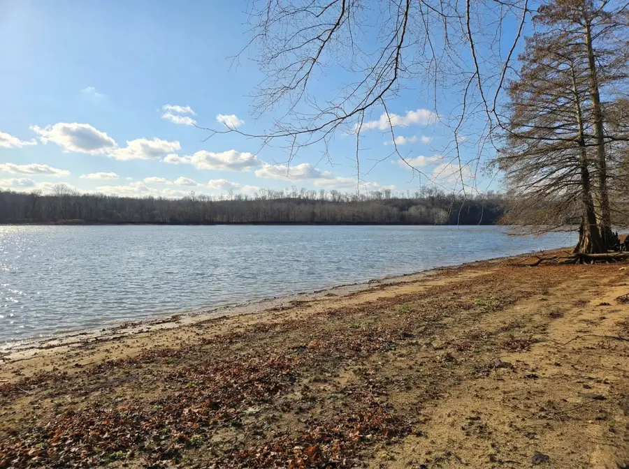 403 Hardin Bottom Rd, Clifton, TN 38425 - Image #2