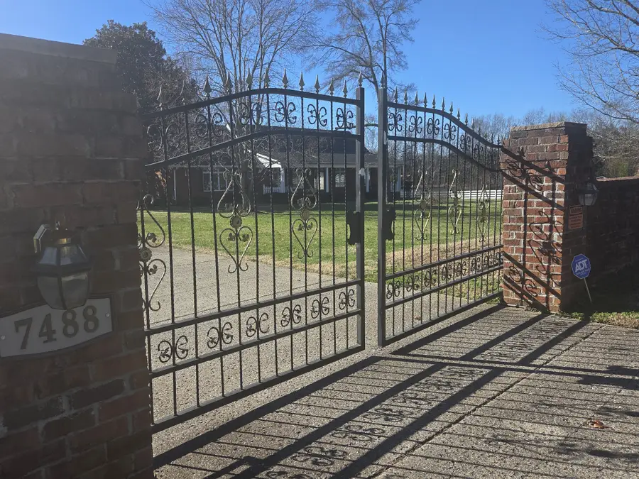 7488 Lowe Ln, Rockvale, TN 37153 - Image #2