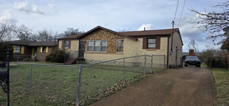 718 Vanderhorst Dr, Nashville, TN 37207 - Image #2
