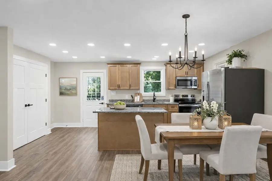 300 High St, Clarksville, TN 37040 - #3