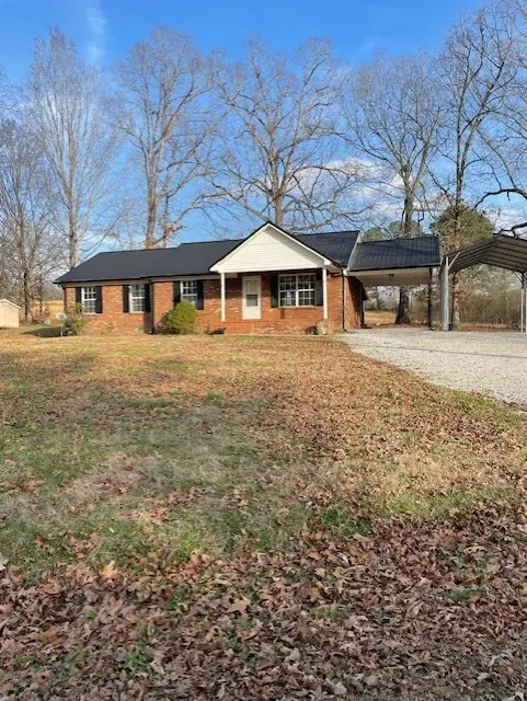 9 Silverton Dr, Summertown, TN 38483