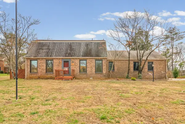 3012 Cox Mill Rd, Hopkinsville, KY 42240