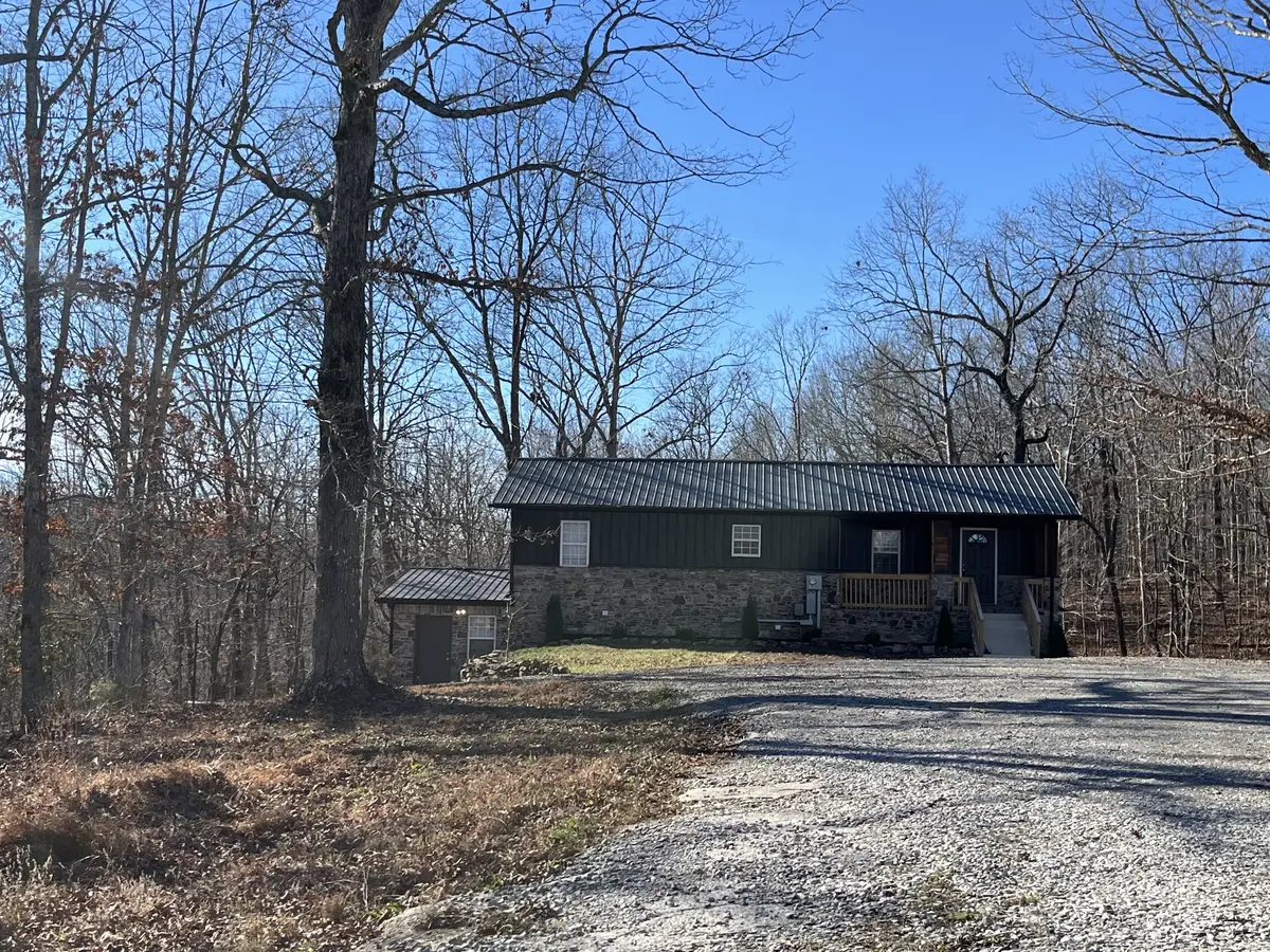 9388 Harrison Ferry Rd, McMinnville, TN 37110 - Image #1