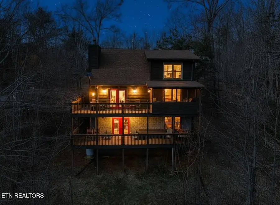 2415 N School House Gap Rd, Sevierville, TN 37876 - #2