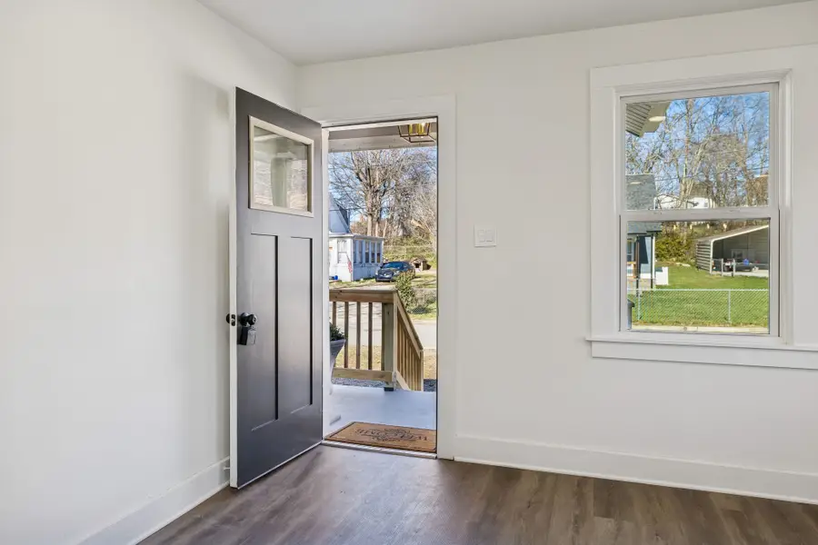 223 Davis Ave, Columbia, TN 38401 - Image #3