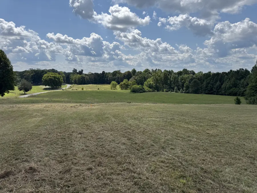 595 Sadlers Chapel Rd, Lafayette, TN 37083 - Image #3