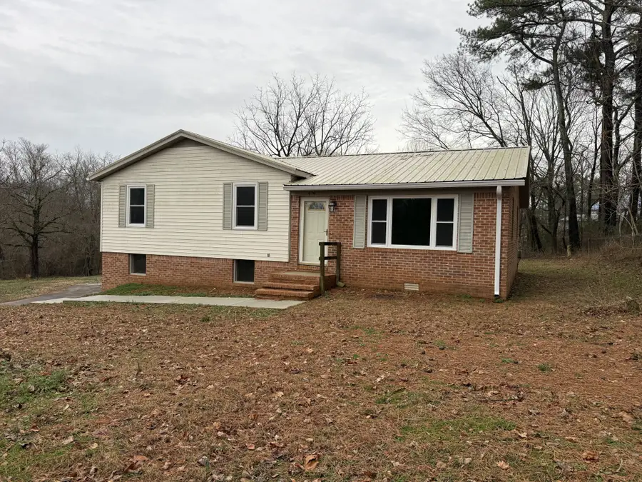 444 Hennessee Ave, Morrison, TN 37357 - Image #2