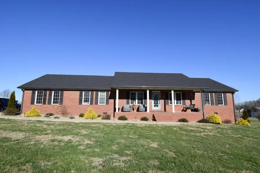 273 Old Coleytown Ln, Lafayette, TN 37083 - Image #2