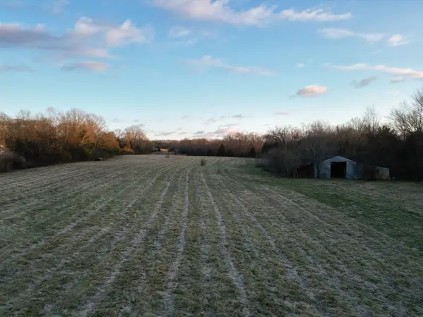 8422 Shelbyville Hwy, Eagleville, TN 37060