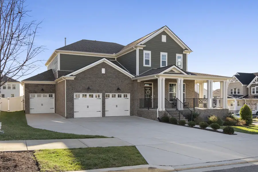 2021 Hollyhock Dr, Hendersonville, TN 37075 - Image #3