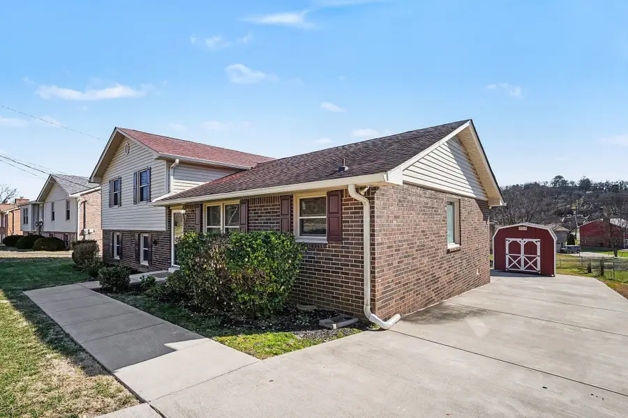 4313 Golden Hills Dr, Nashville, TN 37218 - Image #3