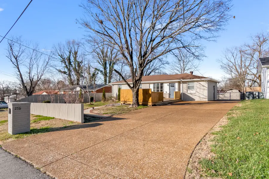 276 Penfield Dr, Nashville, TN 37211 - Image #2