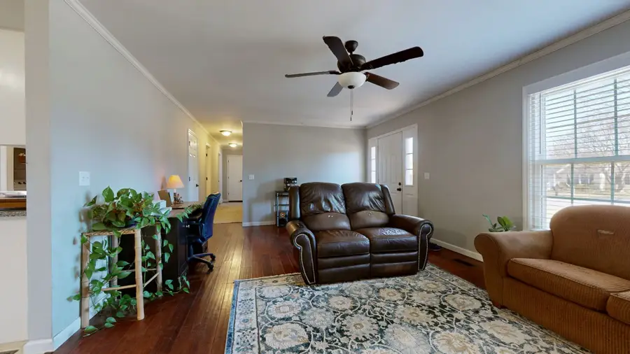 633 Buck Ln, Murfreesboro, TN 37129 - Image #2