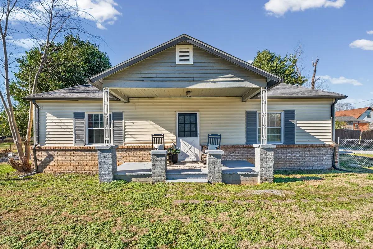 513 Pollard Rd, Clarksville, TN 37042 - Image #1