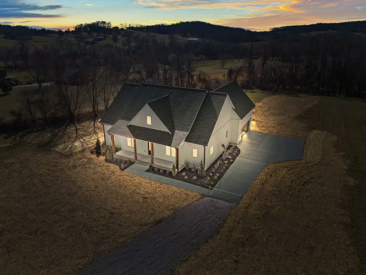 2768 Hartsville Pike, Castalian Springs, TN 37031 - Image #1