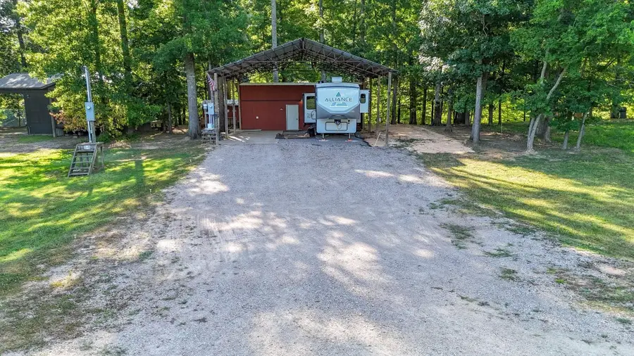 300 Teal Ln, Savannah, TN 38372 - Image #2