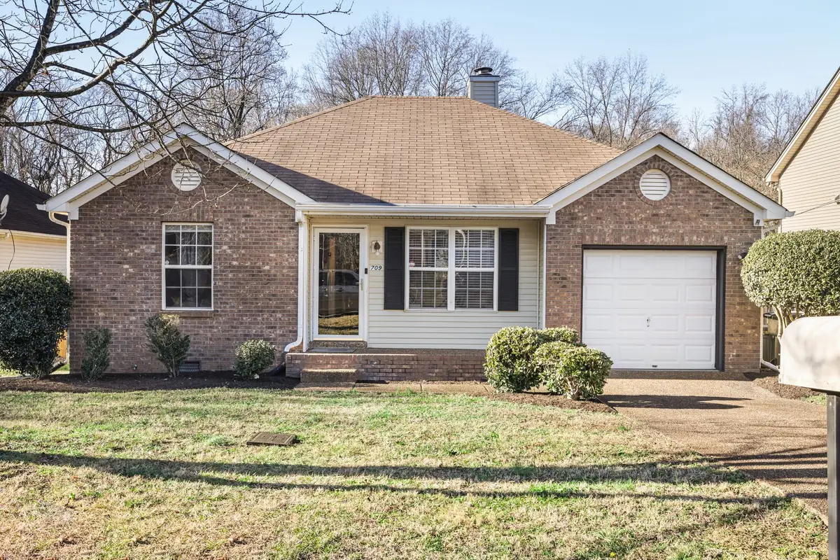 709 Woodcraft Dr, Nashville, TN 37214 - Image #1