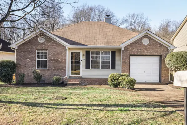 709 Woodcraft Dr, Nashville, TN 37214