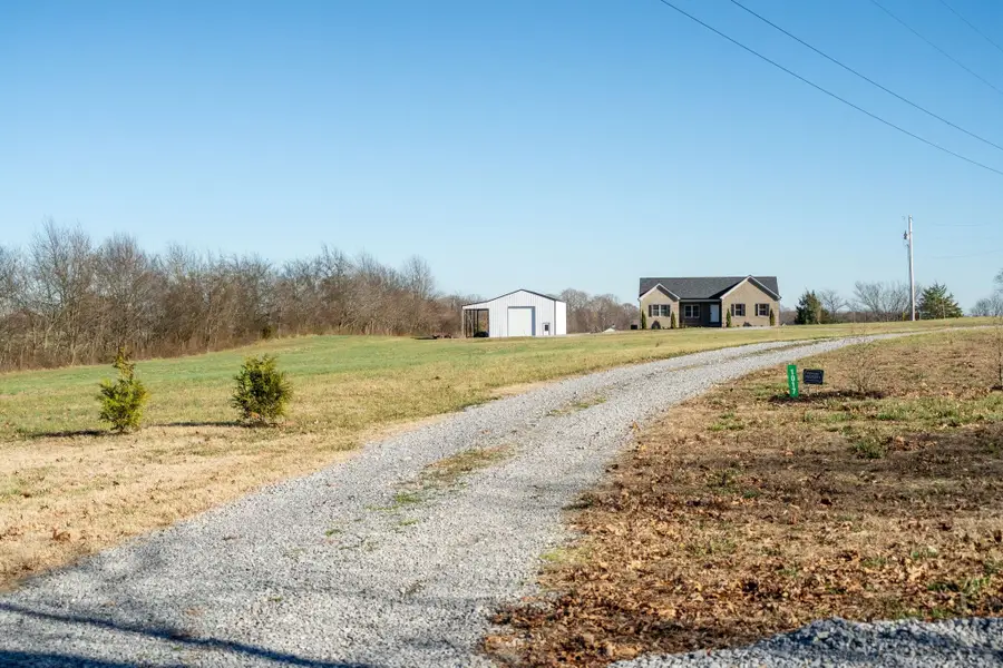 1017 Kennedy Ln, Cottontown, TN 37048 - Image #3