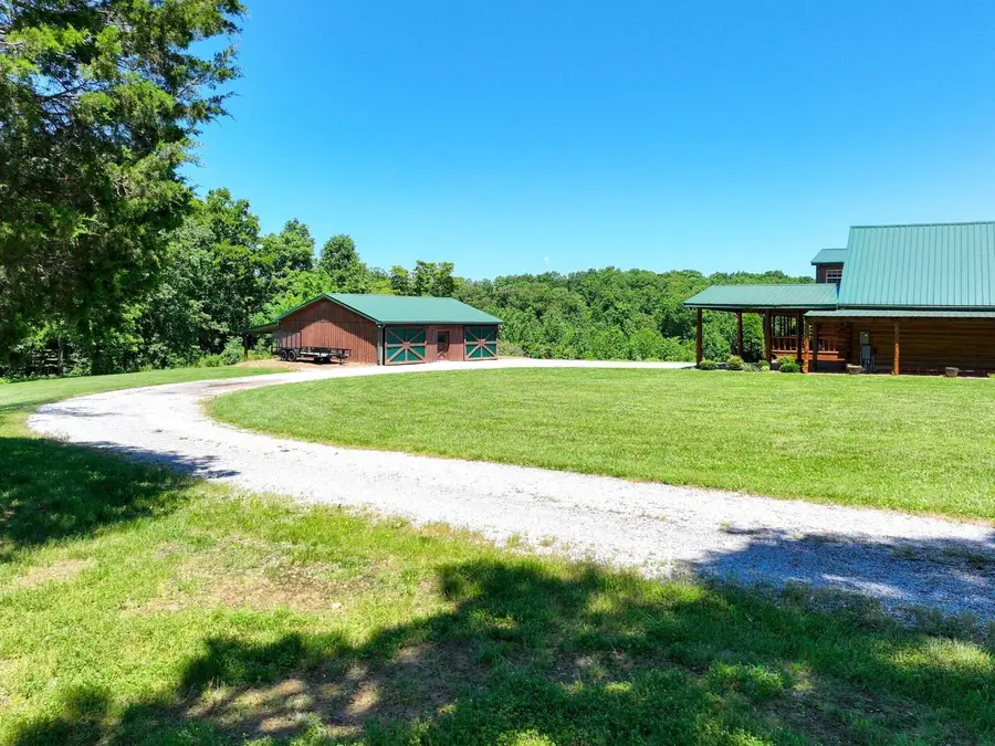 375 Good Hope Rd, Leoma, TN 38468 - Image #2