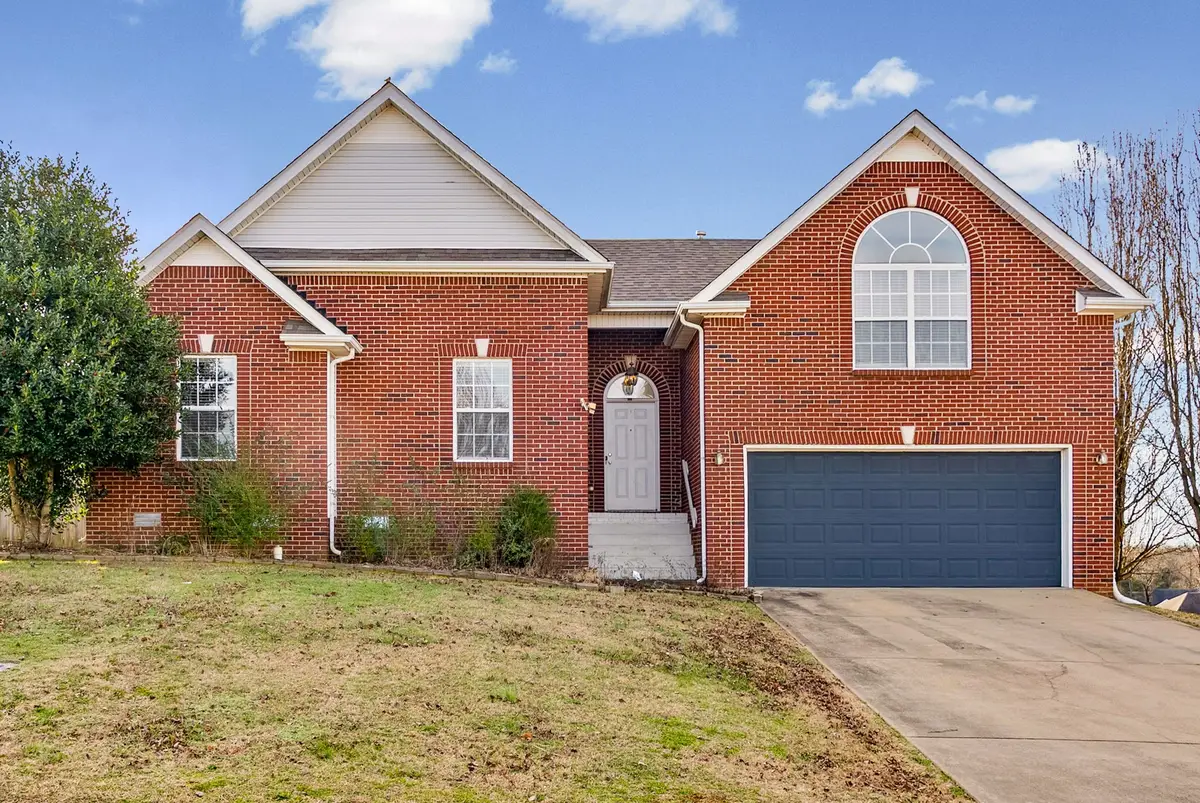 1415 Ambleside Dr, Clarksville, TN 37040 - Image #1