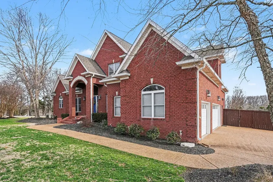 201 James Matthew Ln, Mount Juliet, TN 37122 - Image #3