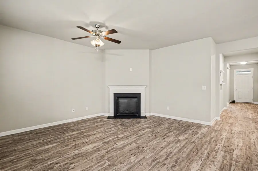 228 Autumn Terrace Ln, Clarksville, TN 37040 - #2