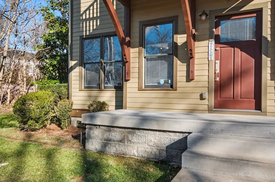 206 36th Avenue N, Nashville, TN 37209 - Image #2