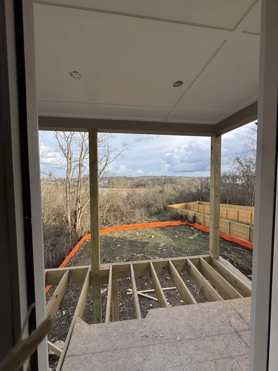 664 Vernon Ave, Nashville, TN 37209 - Image #2