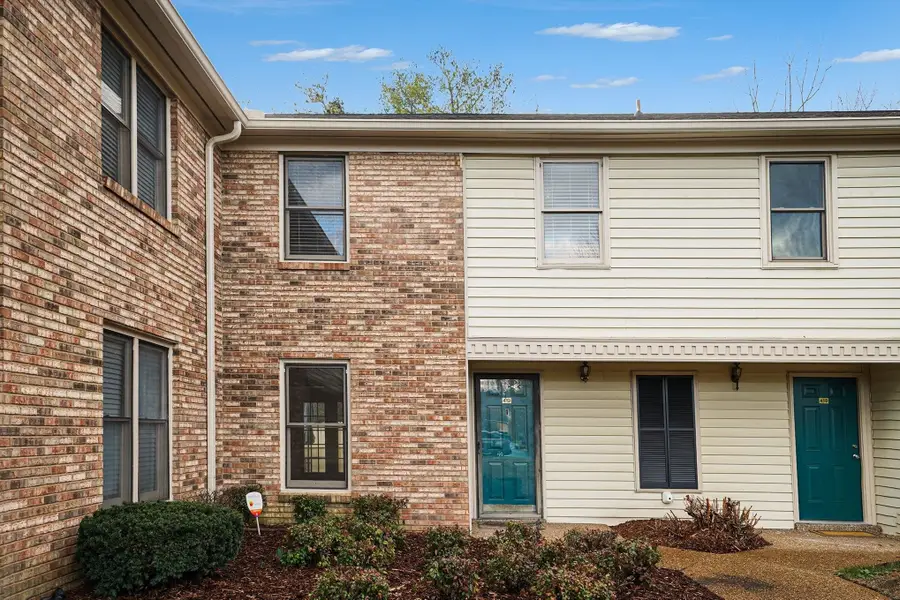 419 Westfield Dr, Nashville, TN 37221 - Image #2