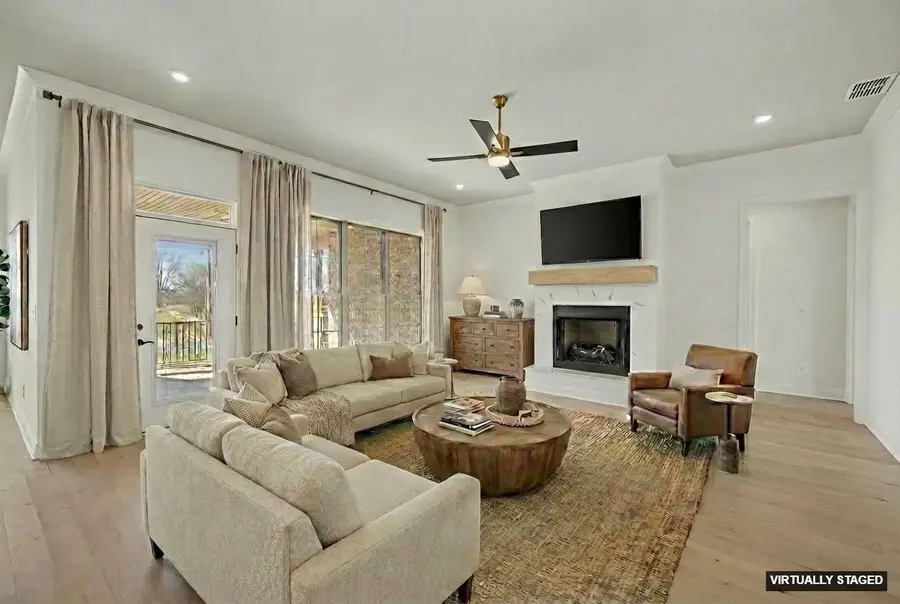 110 Cascade Dr, Winchester, TN 37398 - #2