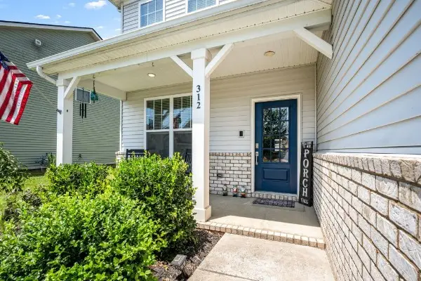 312 Whisper Wood Way, Lebanon, TN 37087