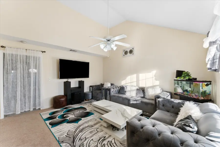 2053 George Buchanan Dr, La Vergne, TN 37086 - Image #2