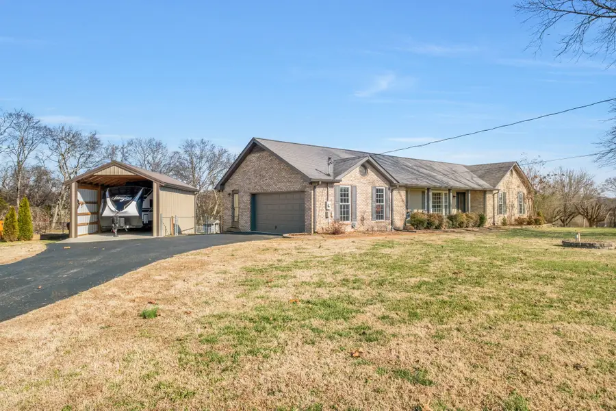 401 Brookridge Dr, Gallatin, TN 37066 - Image #2
