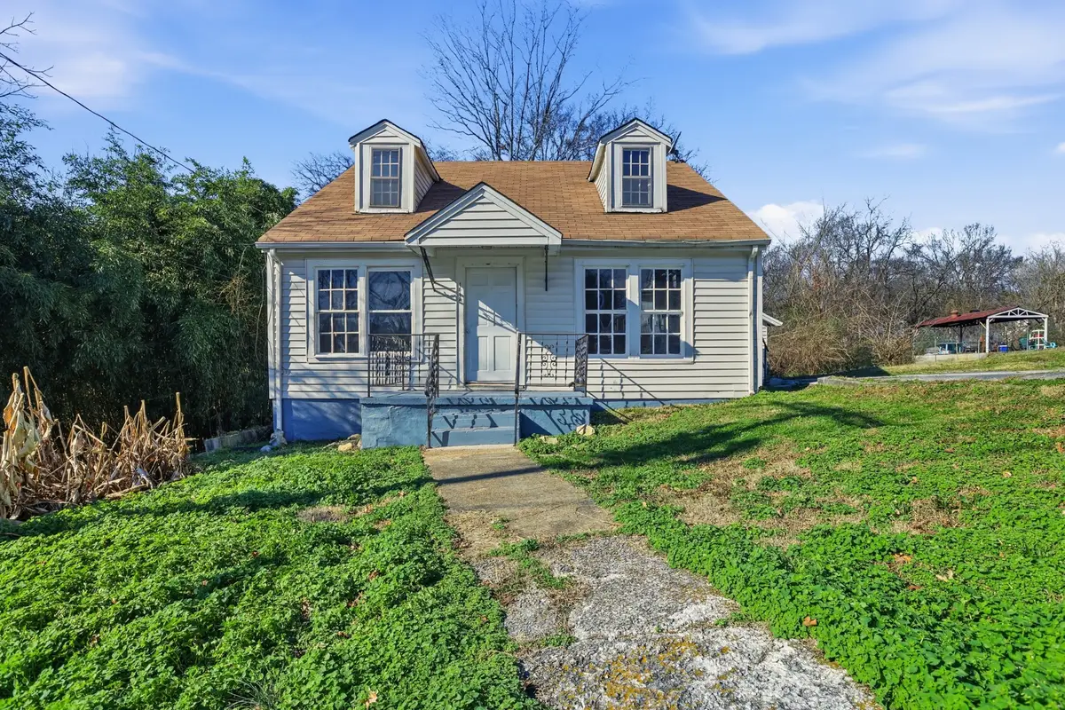 1612 Columbia Ave, Columbia, TN 38401 - Image #1