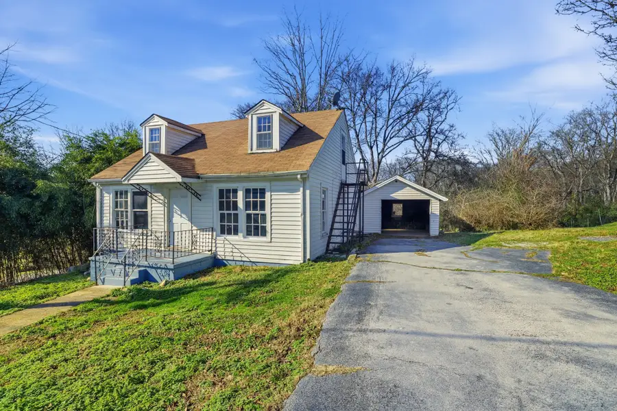 1612 Columbia Ave, Columbia, TN 38401 - Image #2